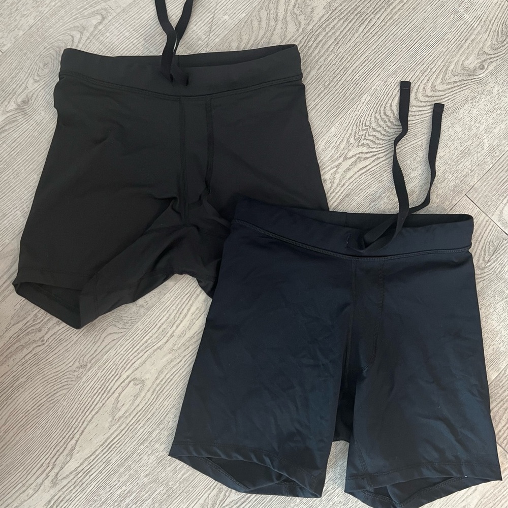 Lot of 2 Men's Alo Yoga Black Warrior Compression Shorts yoga